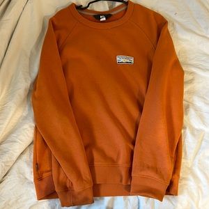 Medium rei crew neck orange